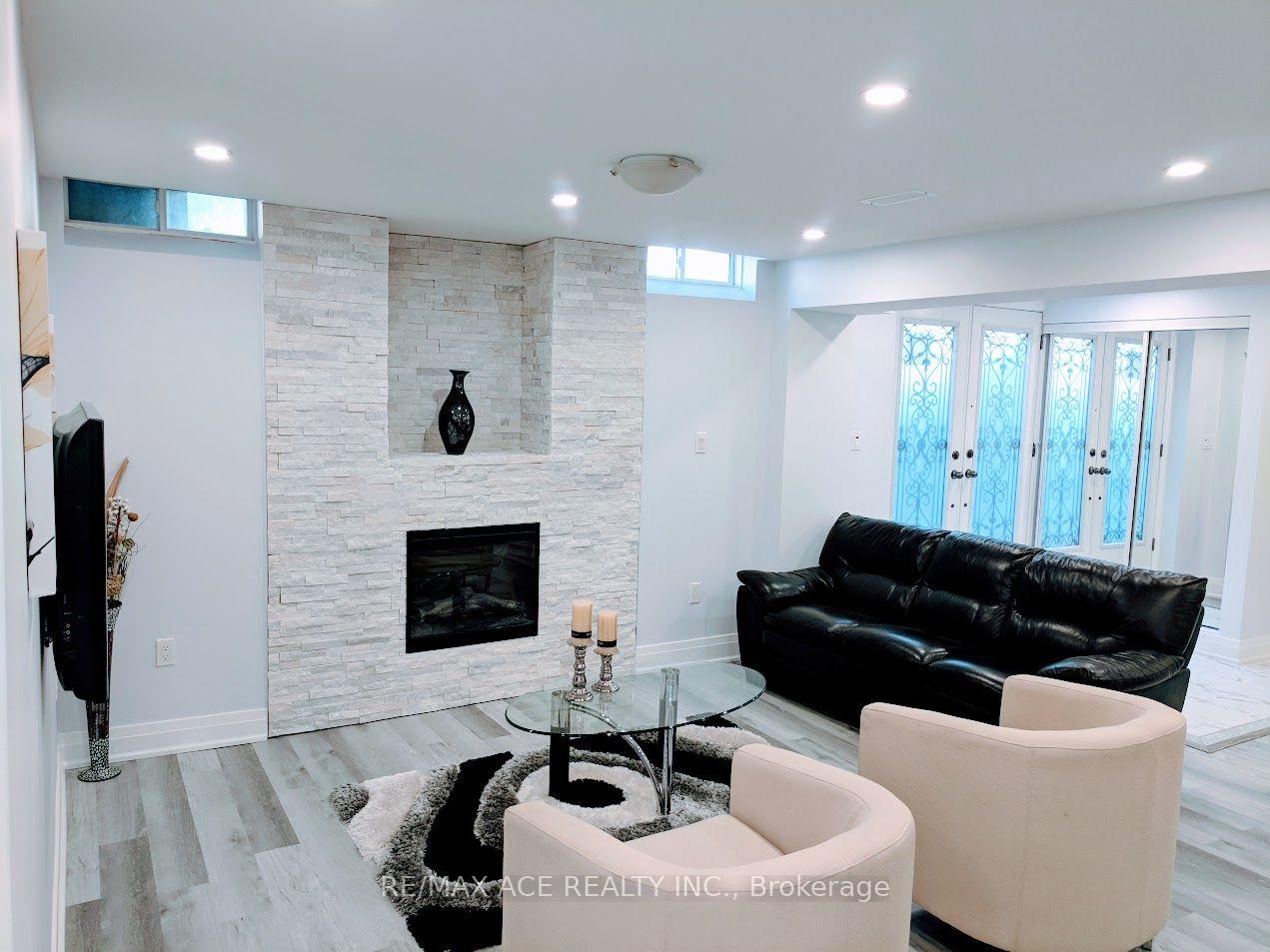 Photo 1 of 29 Frampton Road, Brampton, Northwest Brampton — HOMEH