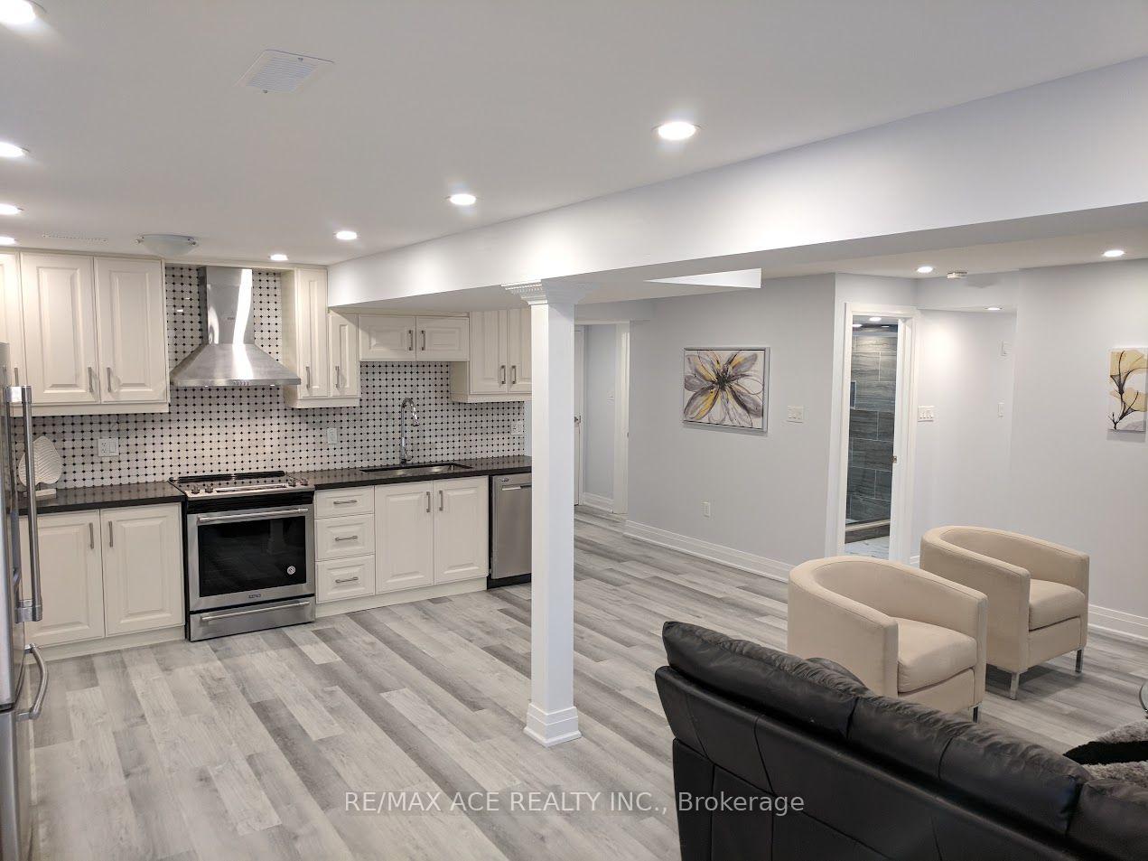 Photo 8 of 29 Frampton Road, Brampton, Northwest Brampton — HOMEH
