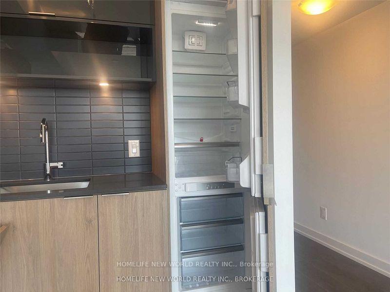 Photo 4 of Unit 905, 159 Wellesley Street E, Toronto, Cabbagetown-South St. James Town — HOMEH