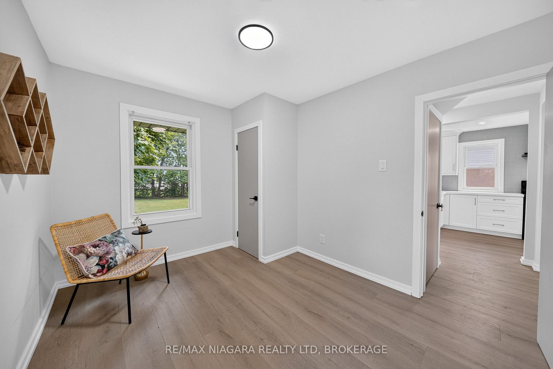 Photo 16 of 7072 Dell Avenue, Niagara Falls, Arad/Fallsview — HOMEH