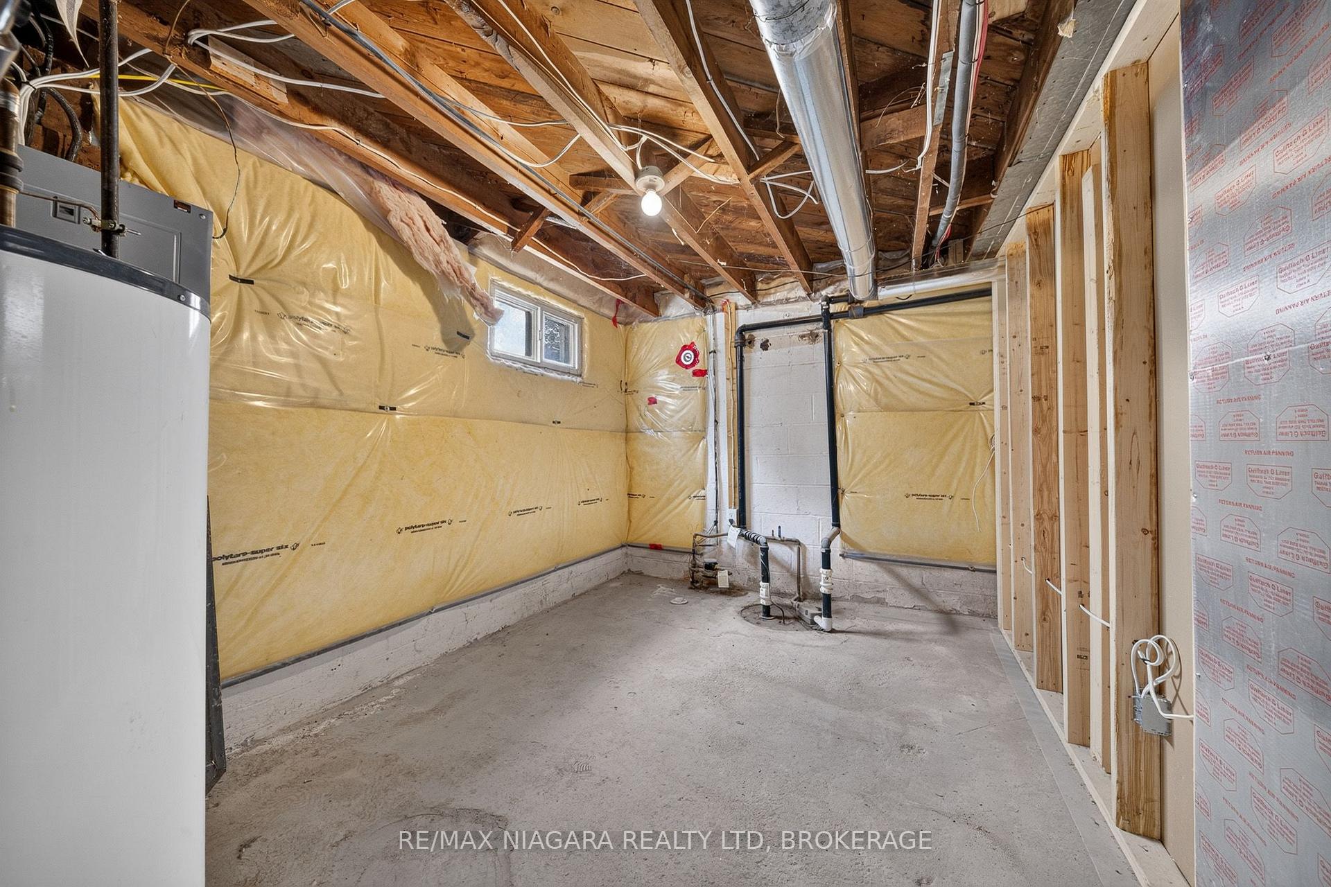 Photo 29 of 7072 Dell Avenue, Niagara Falls, Arad/Fallsview — HOMEH