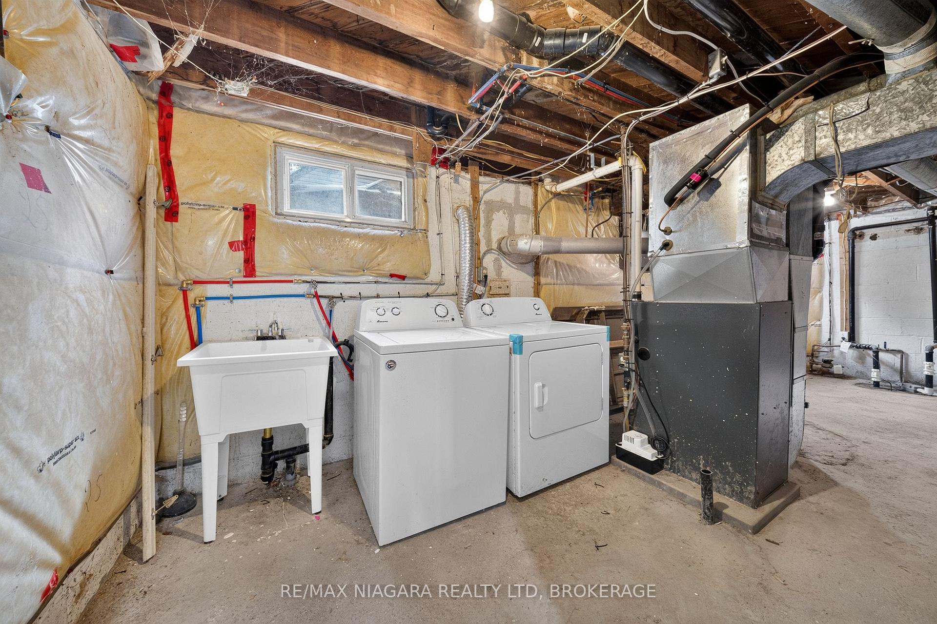 Photo 30 of 7072 Dell Avenue, Niagara Falls, Arad/Fallsview — HOMEH
