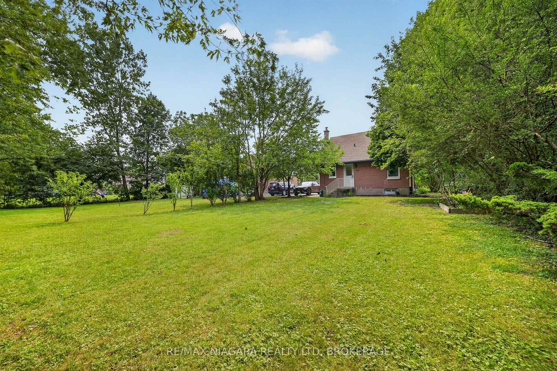 Photo 34 of 7072 Dell Avenue, Niagara Falls, Arad/Fallsview — HOMEH