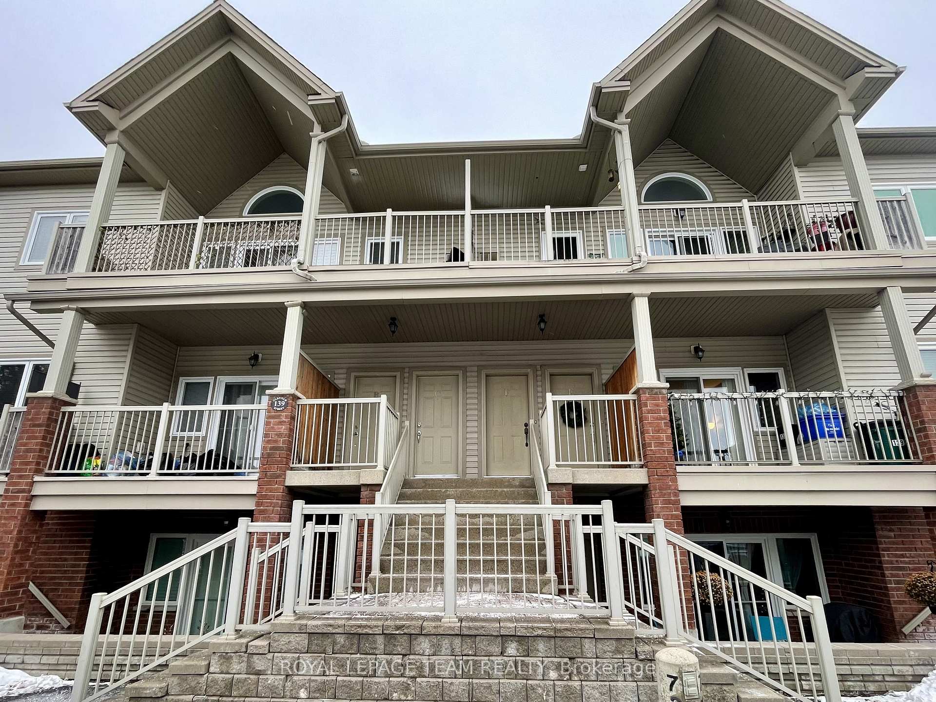 Photo 1 of Unit B, 139 Oldfield Street, Ottawa, Barrhaven East — HOMEH