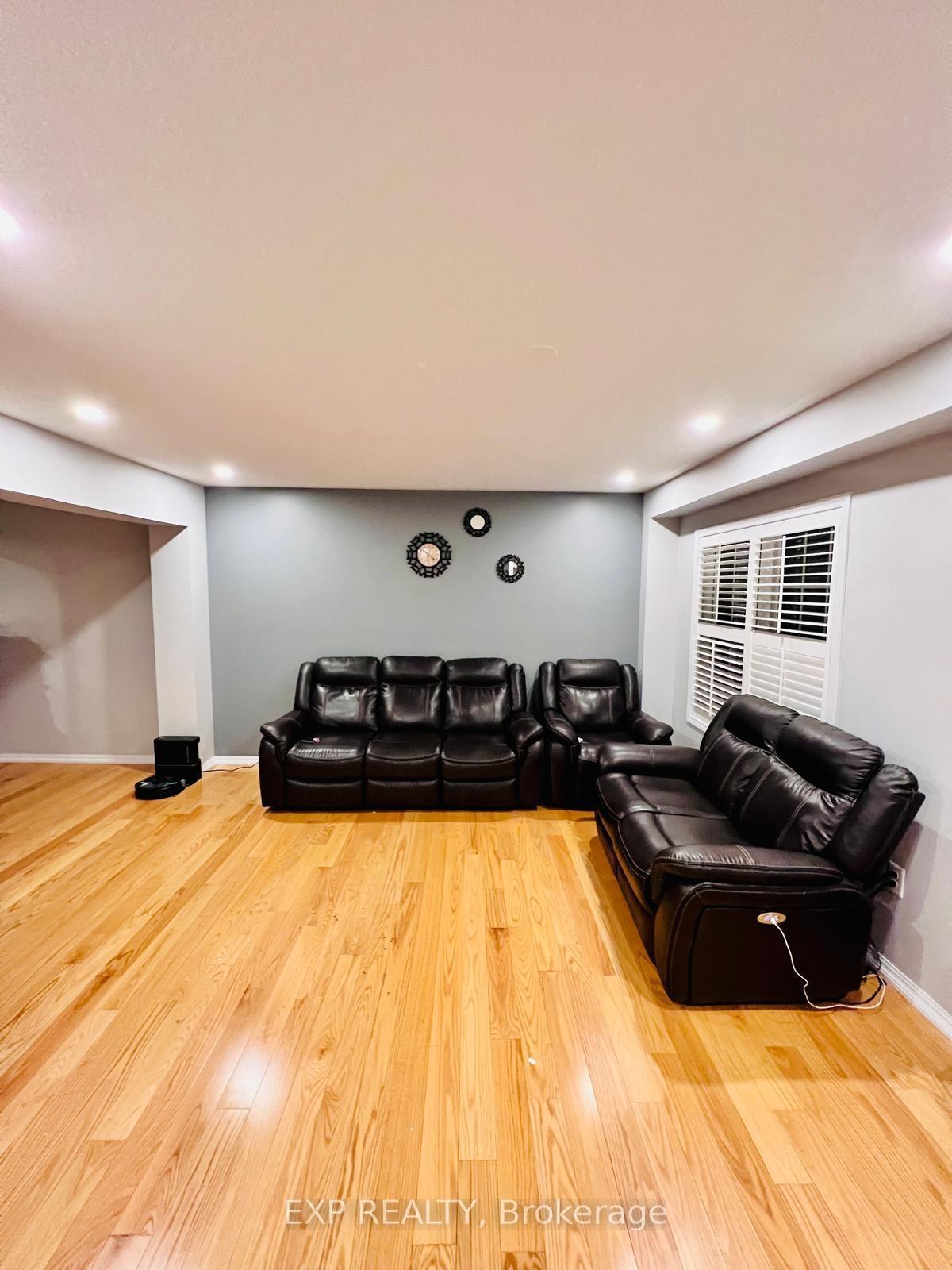 Photo 5 of 21 Bevington Road, Brampton, Northwest Brampton — HOMEH