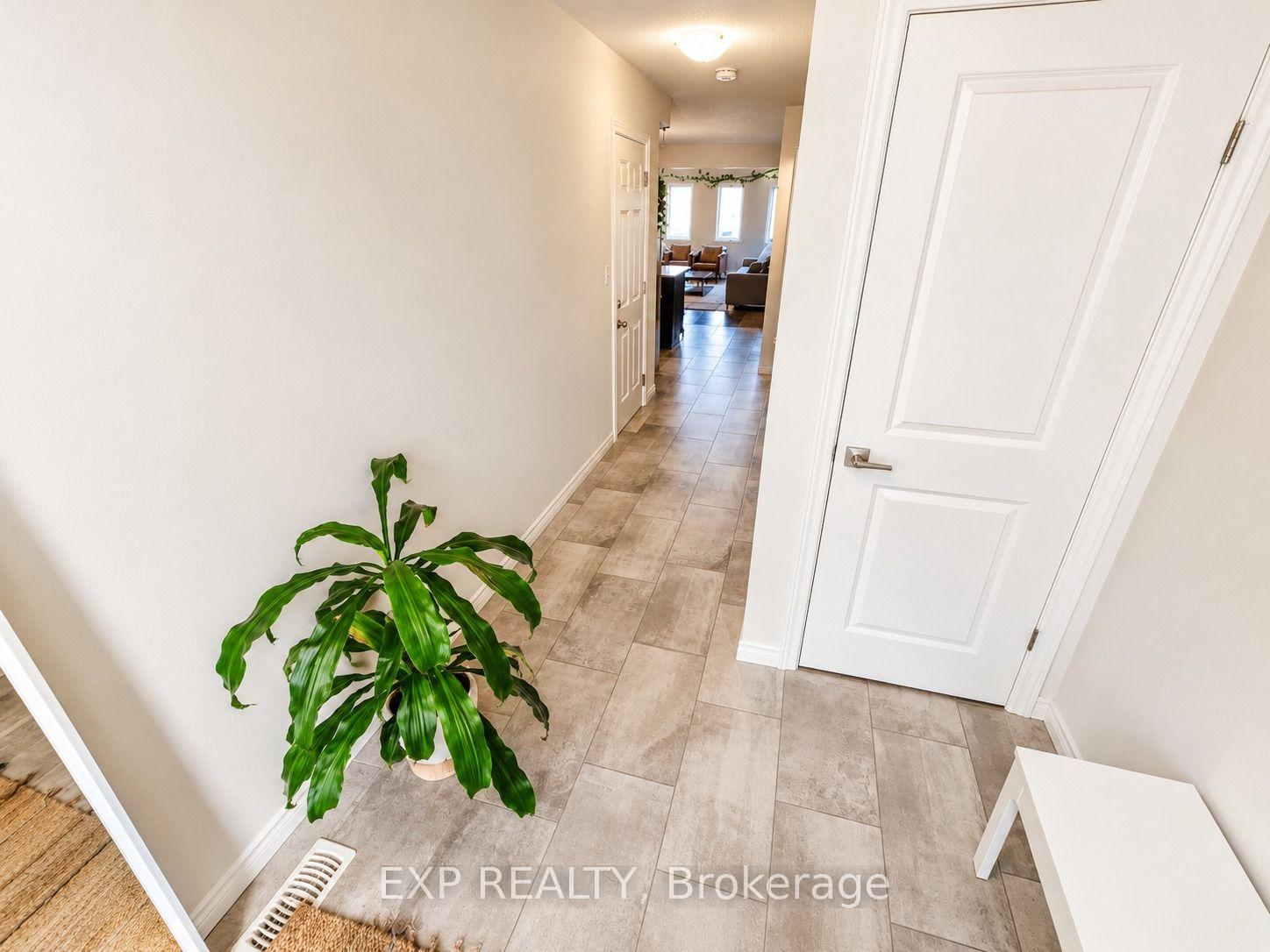 Photo 7 of 77 Hollybrook Trail, Kitchener, Doon South — HOMEH