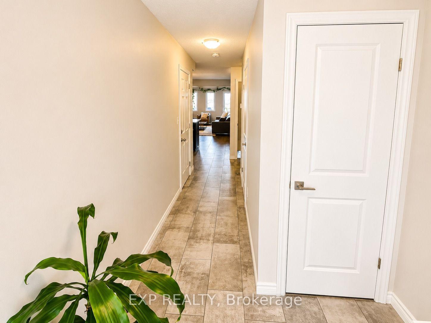 Photo 8 of 77 Hollybrook Trail, Kitchener, Doon South — HOMEH