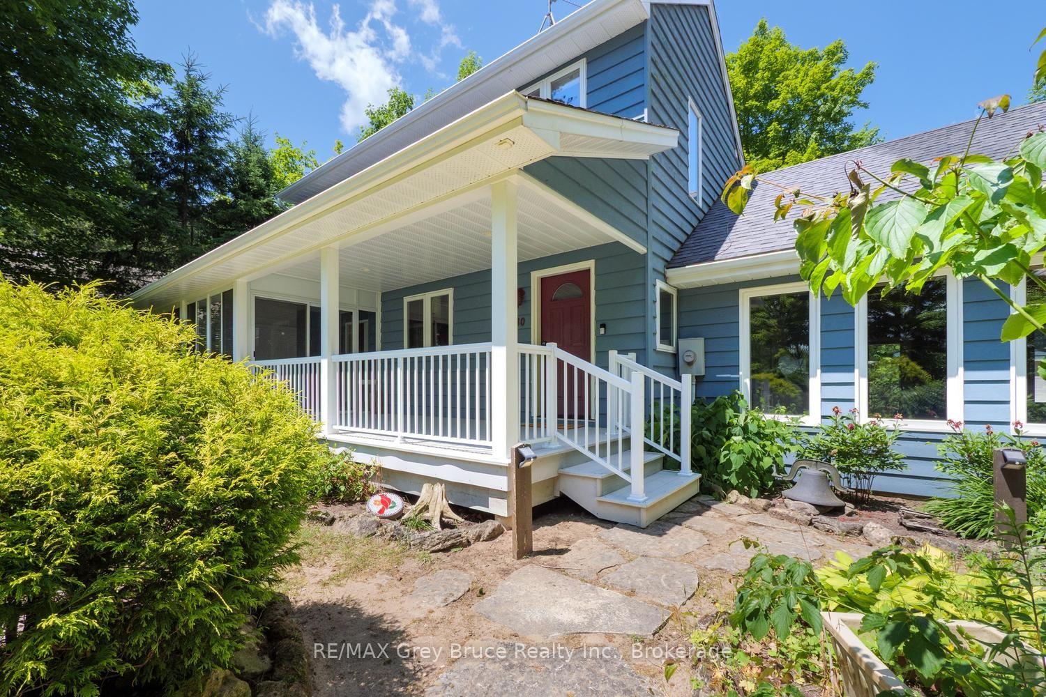 Photo 3 of 30 Riverside Place, South Bruce Peninsula — HOMEH