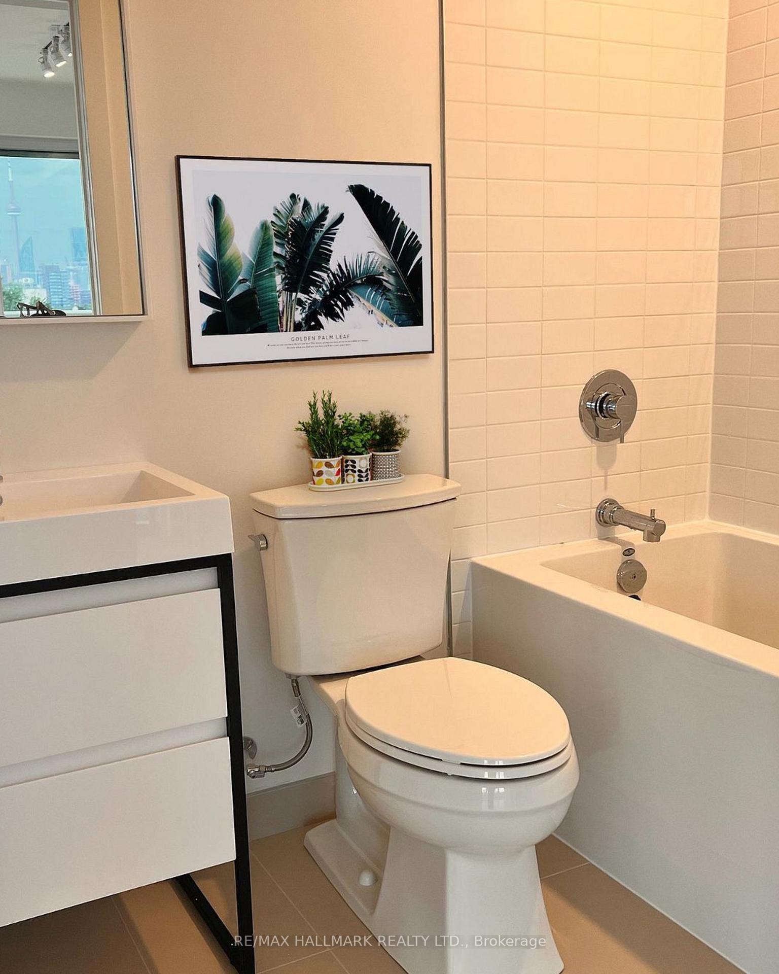 Photo 7 of Unit 723, 150 Logan Avenue, Toronto, South Riverdale — HOMEH
