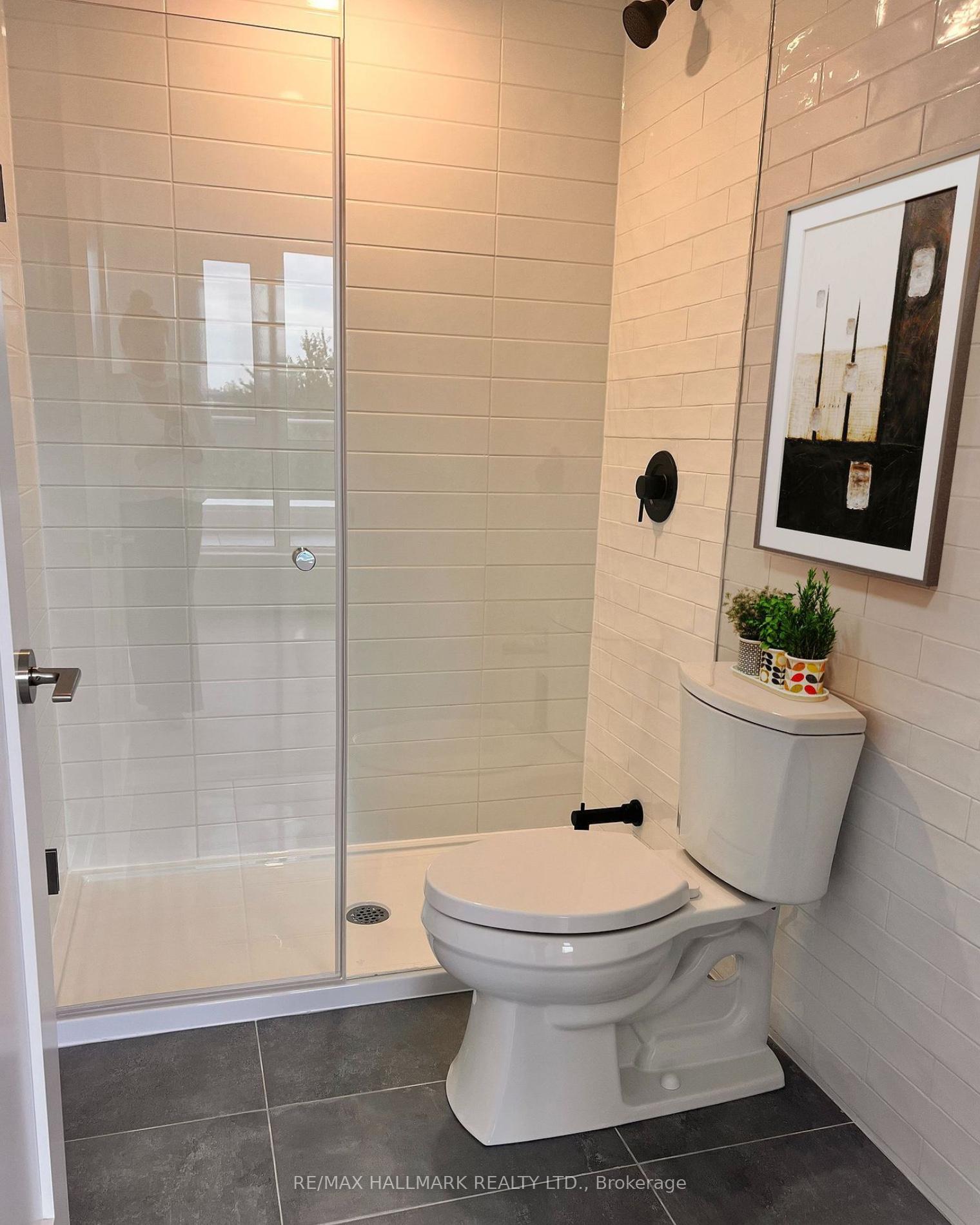 Photo 8 of Unit 723, 150 Logan Avenue, Toronto, South Riverdale — HOMEH