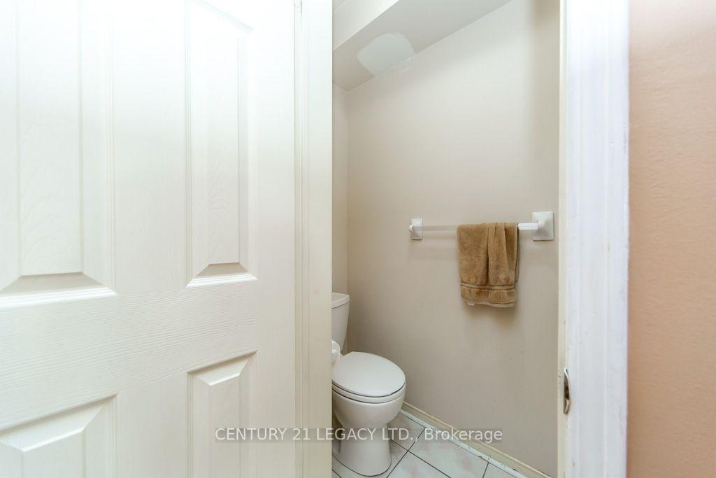 Photo 20 of 20 Twigg Drive, Ajax, Central — HOMEH