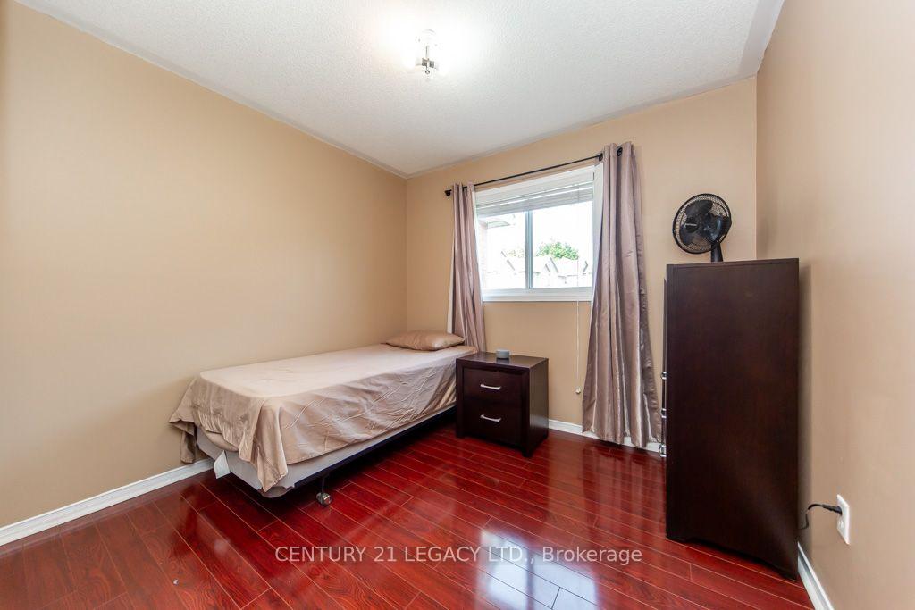 Photo 29 of 20 Twigg Drive, Ajax, Central — HOMEH