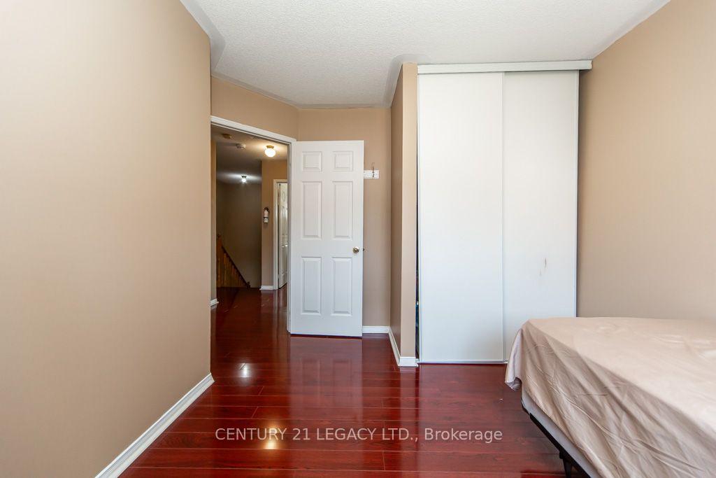 Photo 31 of 20 Twigg Drive, Ajax, Central — HOMEH