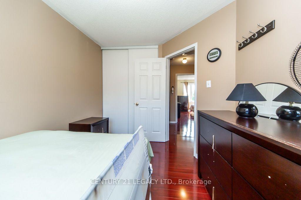Photo 34 of 20 Twigg Drive, Ajax, Central — HOMEH