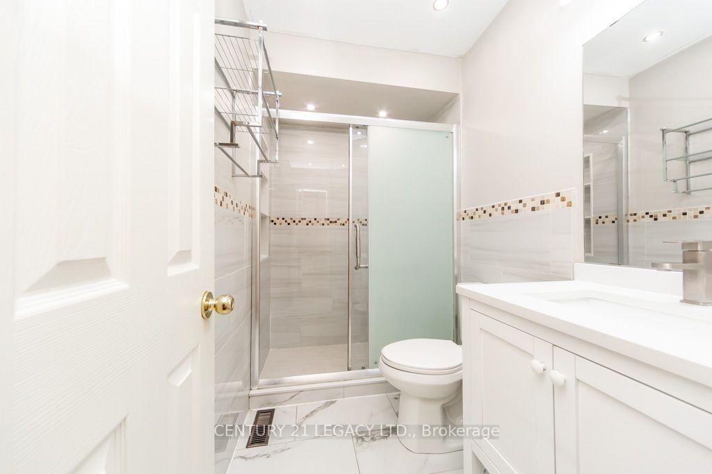 Photo 35 of 20 Twigg Drive, Ajax, Central — HOMEH