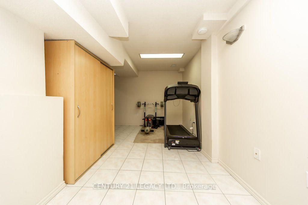 Photo 40 of 20 Twigg Drive, Ajax, Central — HOMEH