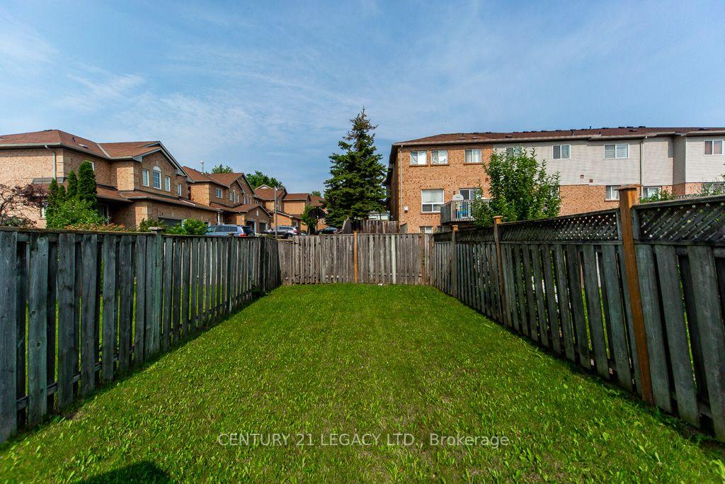 Photo 43 of 20 Twigg Drive, Ajax, Central — HOMEH
