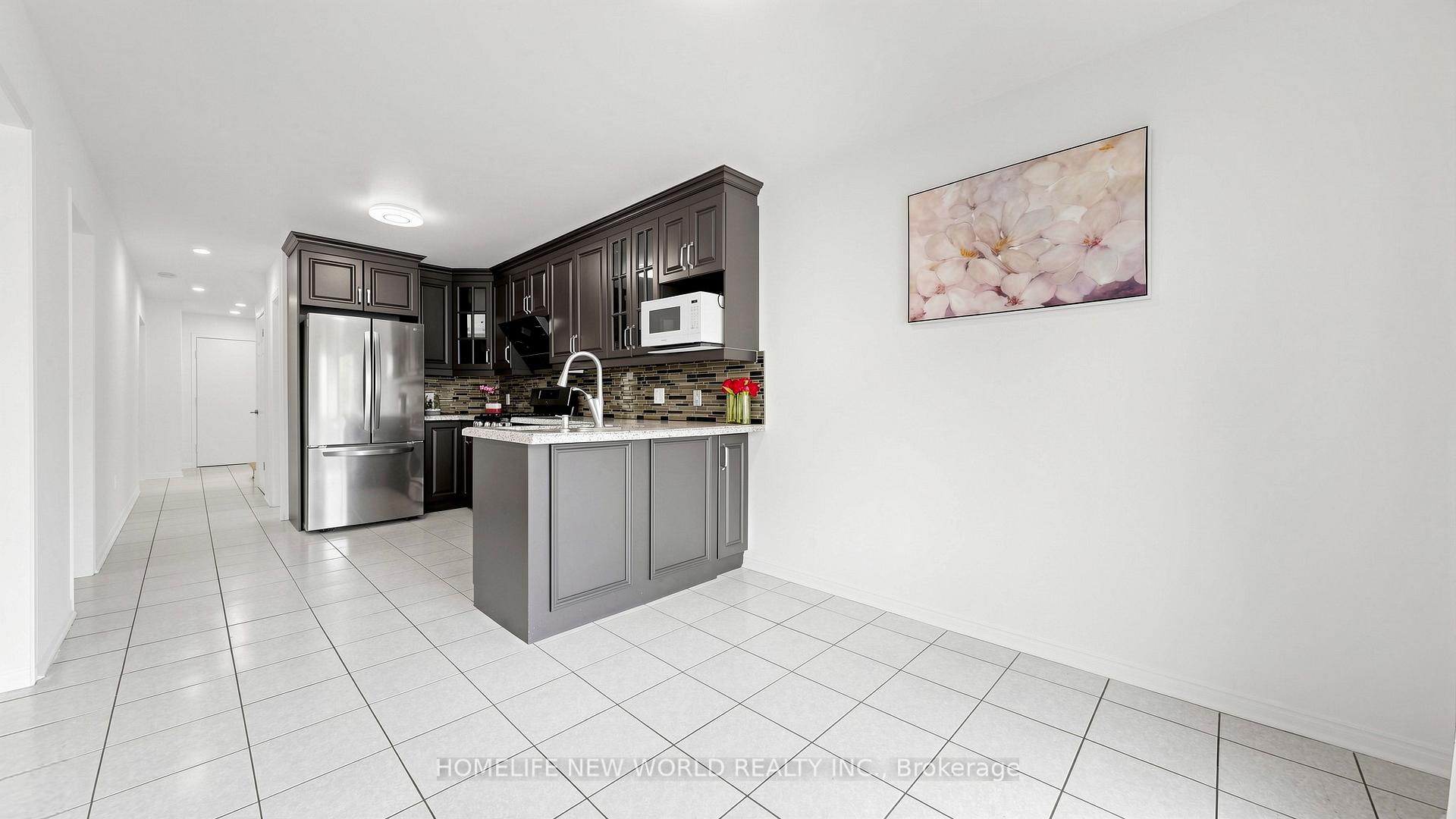 Photo 11 of 73 Doubtfire Crescent, Markham, Middlefield — HOMEH