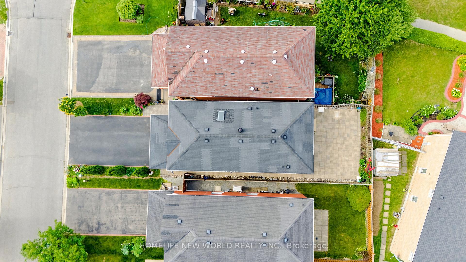 Photo 39 of 73 Doubtfire Crescent, Markham, Middlefield — HOMEH