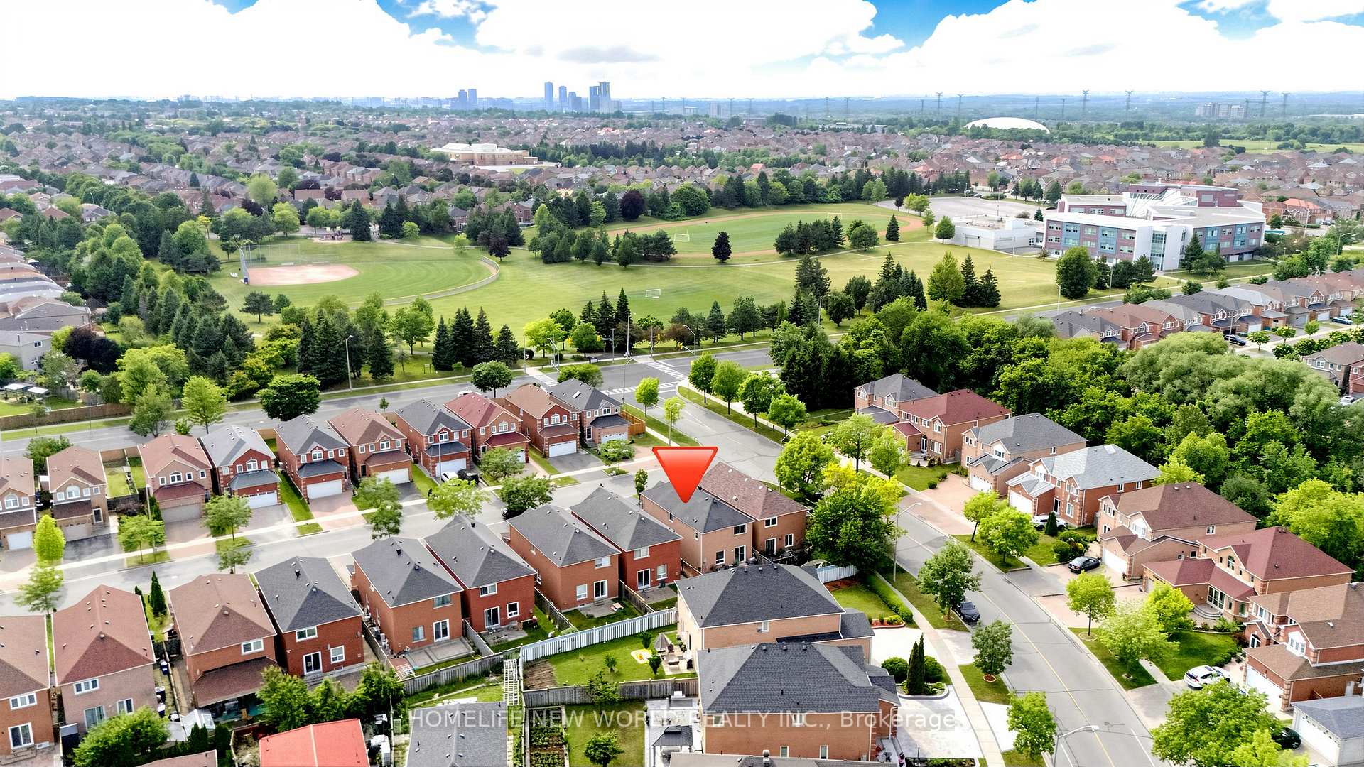 Photo 42 of 73 Doubtfire Crescent, Markham, Middlefield — HOMEH