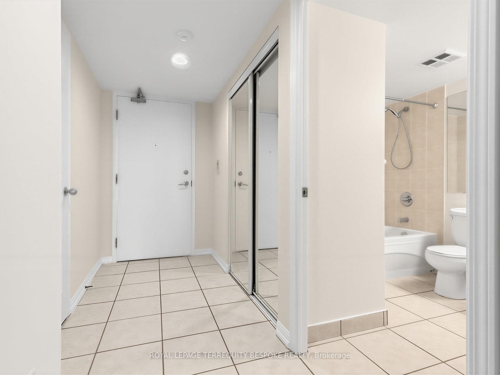 Photo 6 of Unit 2815, 153 Beecroft Road, North York, Lansing-Westgate — HOMEH