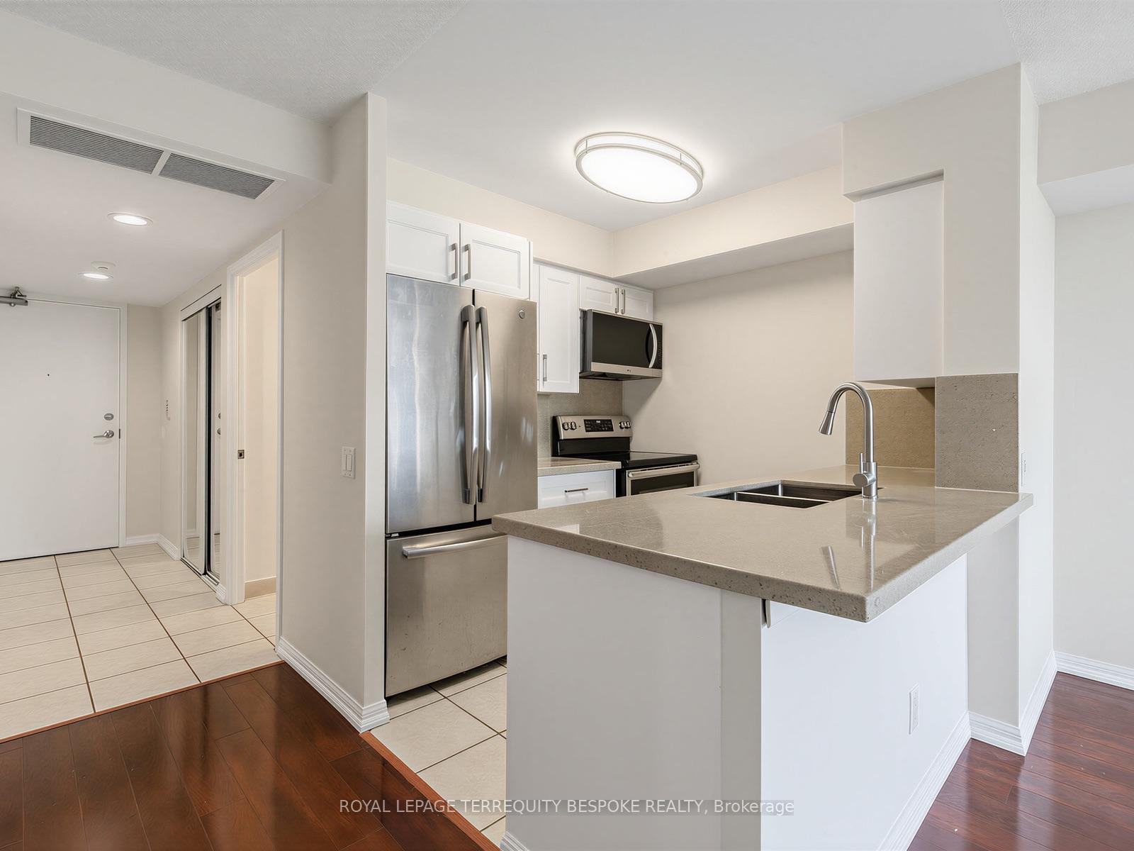 Photo 9 of Unit 2815, 153 Beecroft Road, North York, Lansing-Westgate — HOMEH