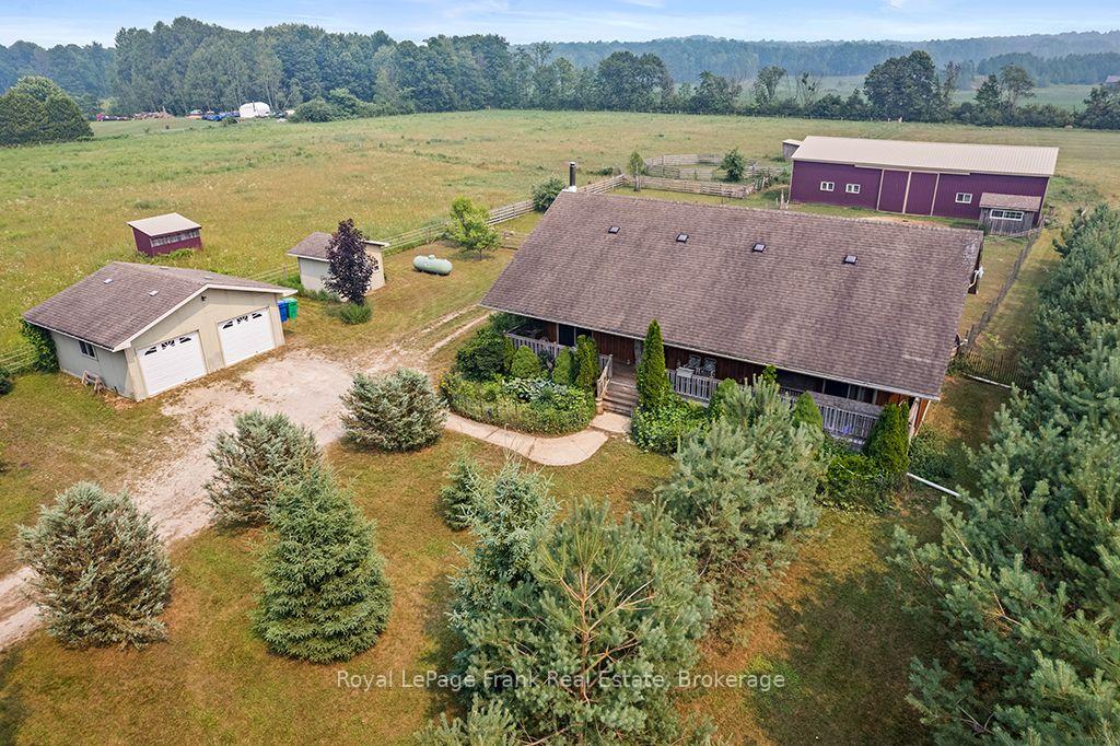 Photo 3 of 720472 20 Side Road, Chatsworth — HOMEH