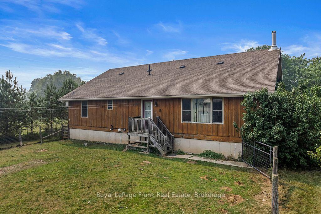 Photo 7 of 720472 20 Side Road, Chatsworth — HOMEH