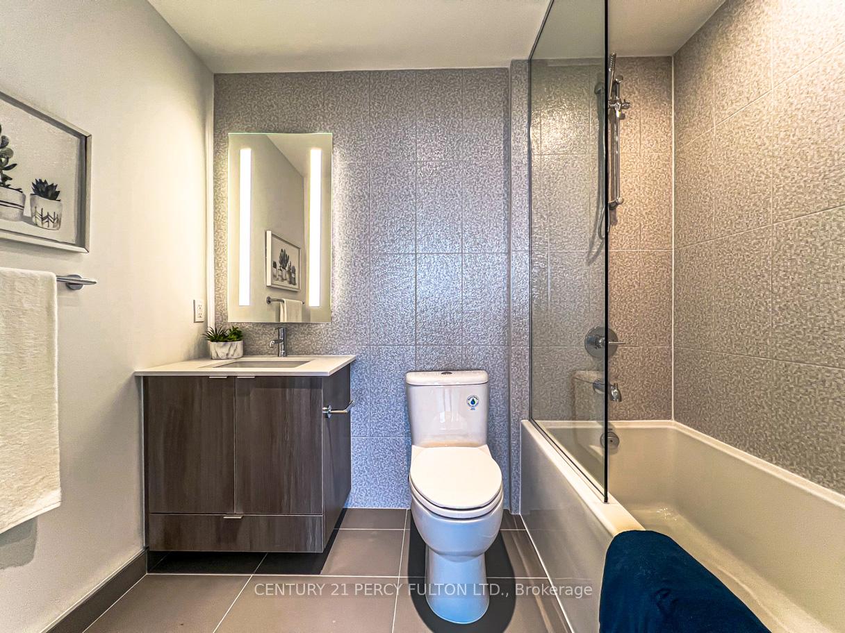Photo 10 of Unit 3415, 585 Bloor Street E, Toronto, North St. James Town — HOMEH