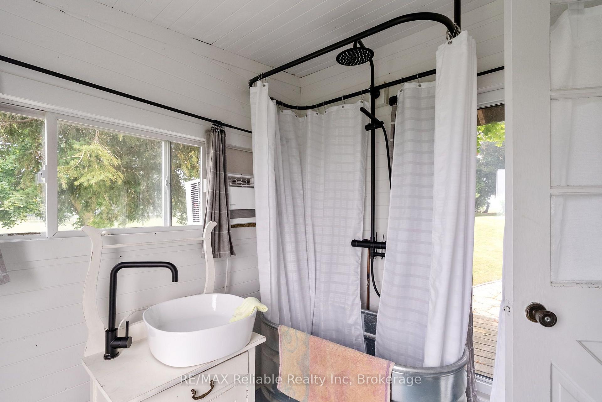 Photo 40 of 42899 Tile Road, Huron East, Tuckersmith — HOMEH