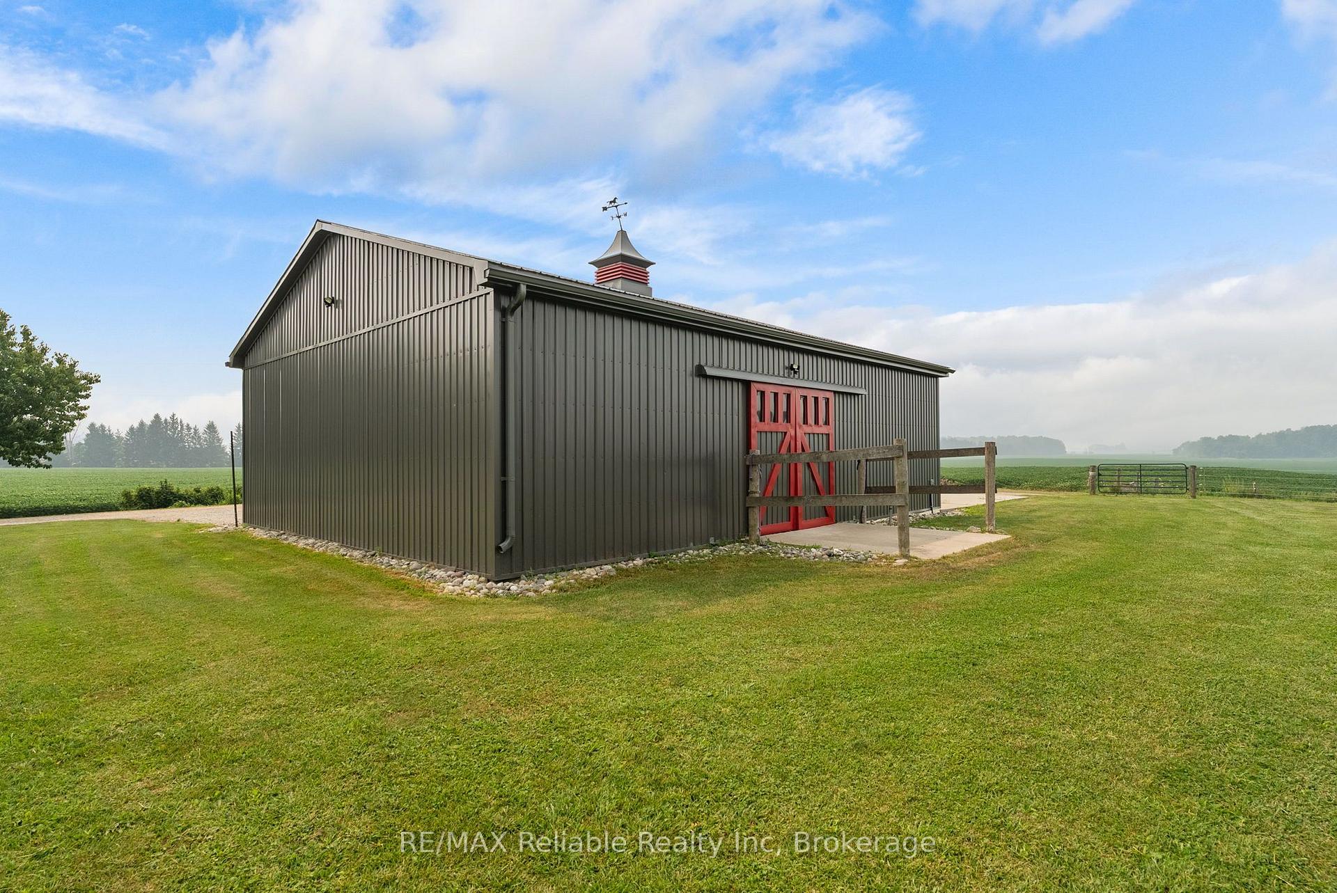 Photo 42 of 42899 Tile Road, Huron East, Tuckersmith — HOMEH
