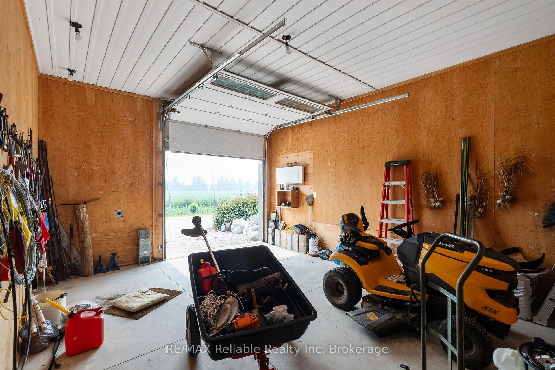 Photo 69 of 42899 Tile Road, Huron East, Tuckersmith — HOMEH