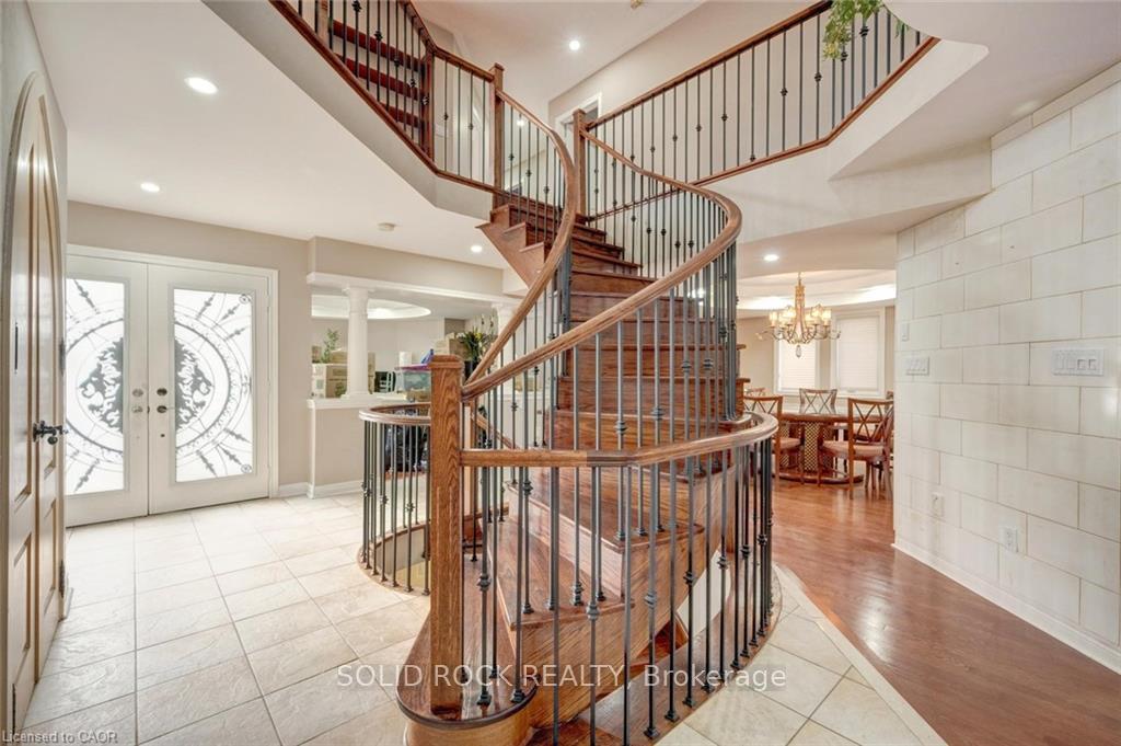 Photo 8 of 34 Forsyth Crescent, Halton Hills, Georgetown — HOMEH