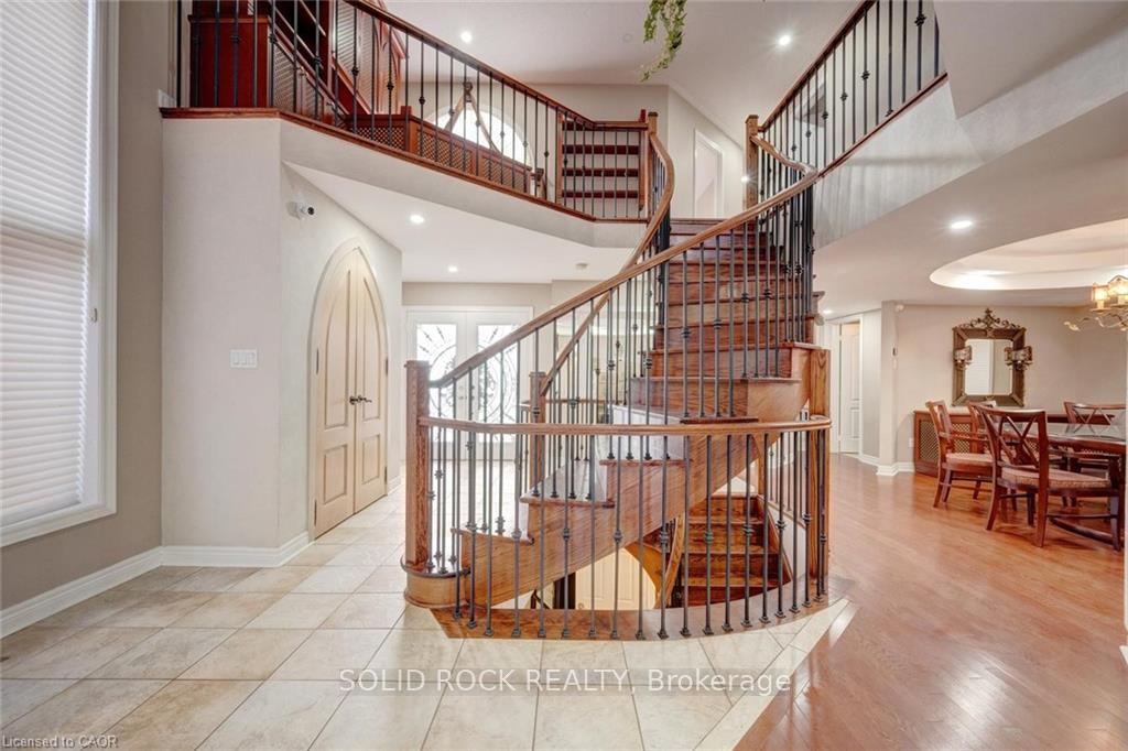 Photo 9 of 34 Forsyth Crescent, Halton Hills, Georgetown — HOMEH