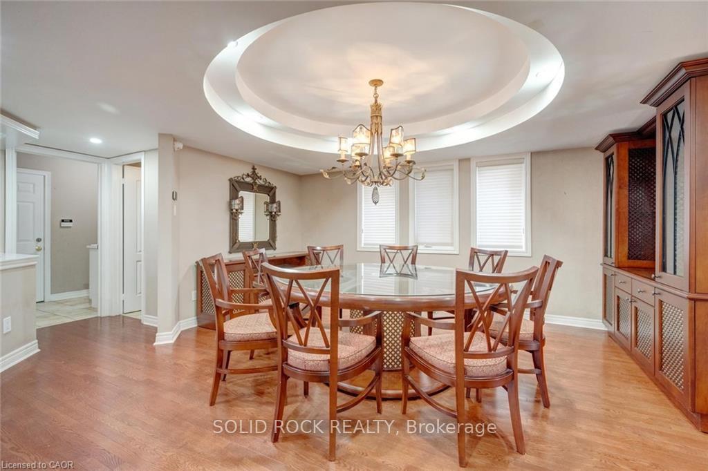 Photo 10 of 34 Forsyth Crescent, Halton Hills, Georgetown — HOMEH