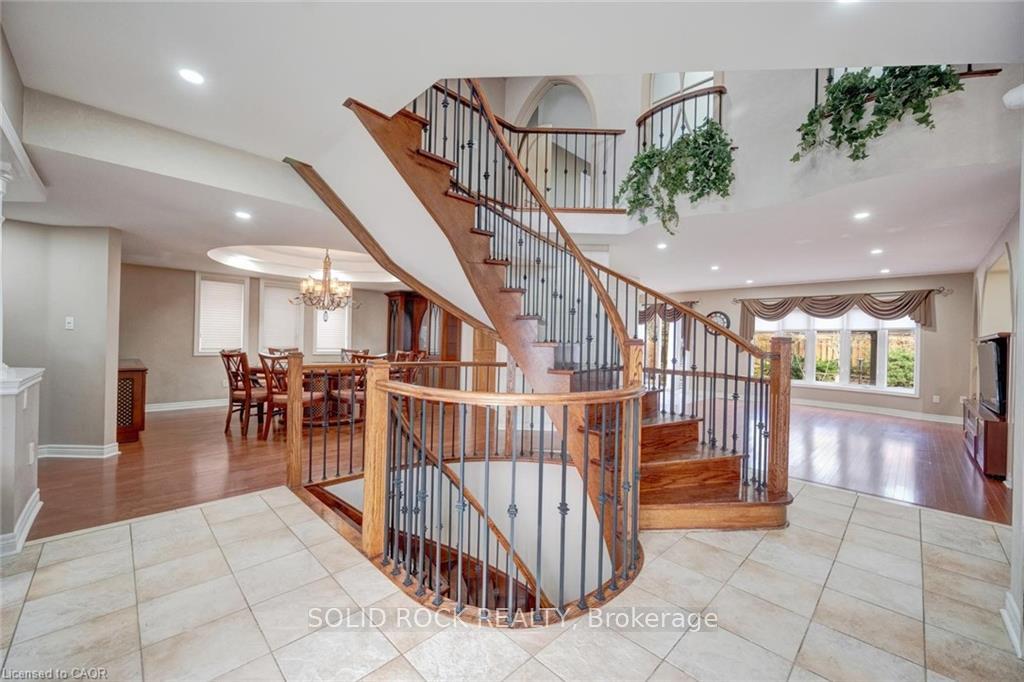 Photo 13 of 34 Forsyth Crescent, Halton Hills, Georgetown — HOMEH