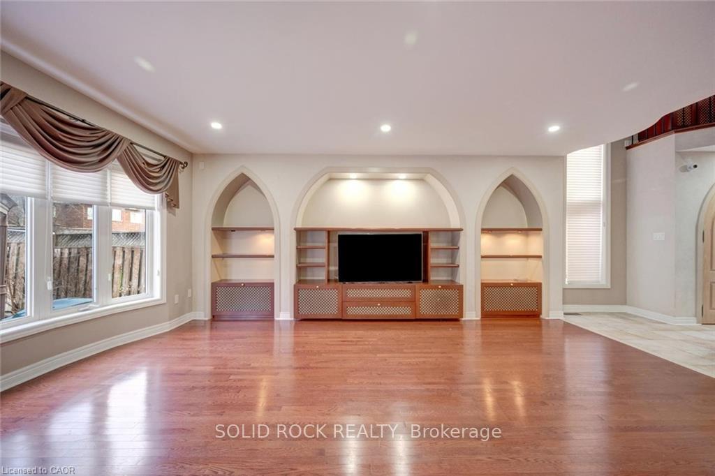 Photo 15 of 34 Forsyth Crescent, Halton Hills, Georgetown — HOMEH