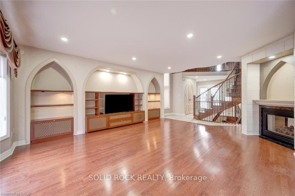 Photo 16 of 34 Forsyth Crescent, Halton Hills, Georgetown — HOMEH