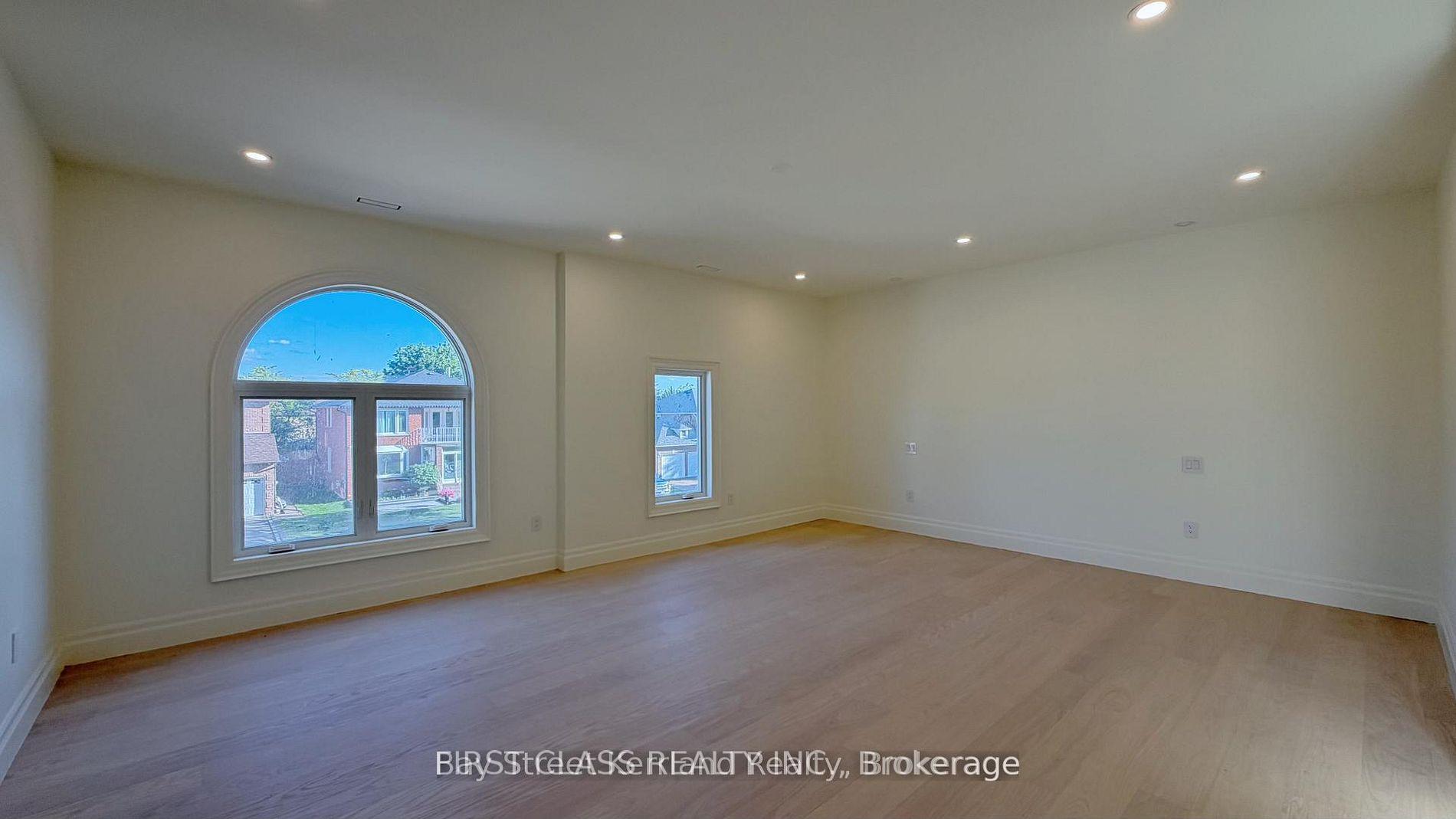 Photo 10 of 80 Highglen Avenue, Markham, Milliken Mills East — HOMEH