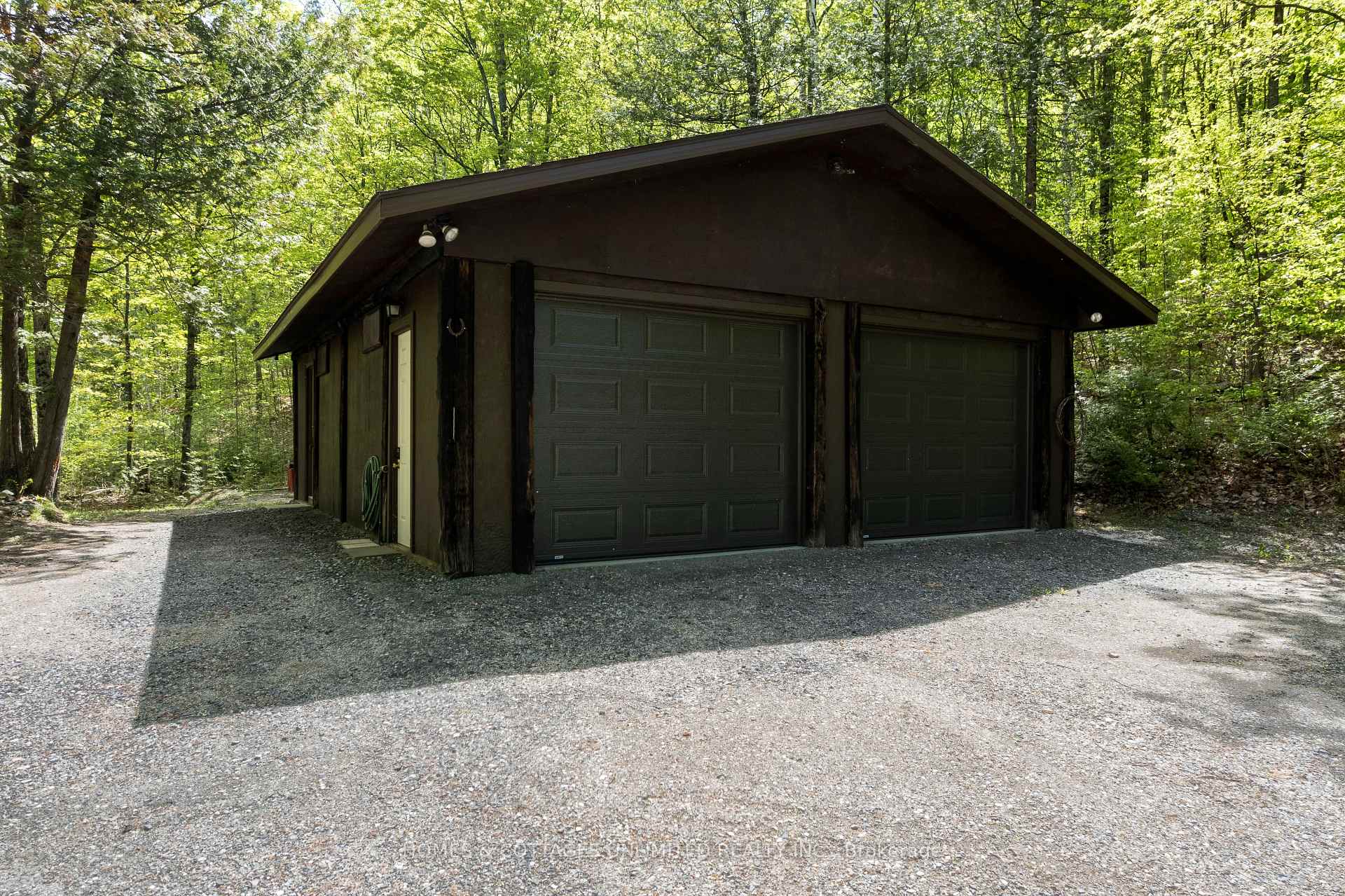Photo 29 of 1070 Young Lane, Frontenac, Frontenac North — HOMEH