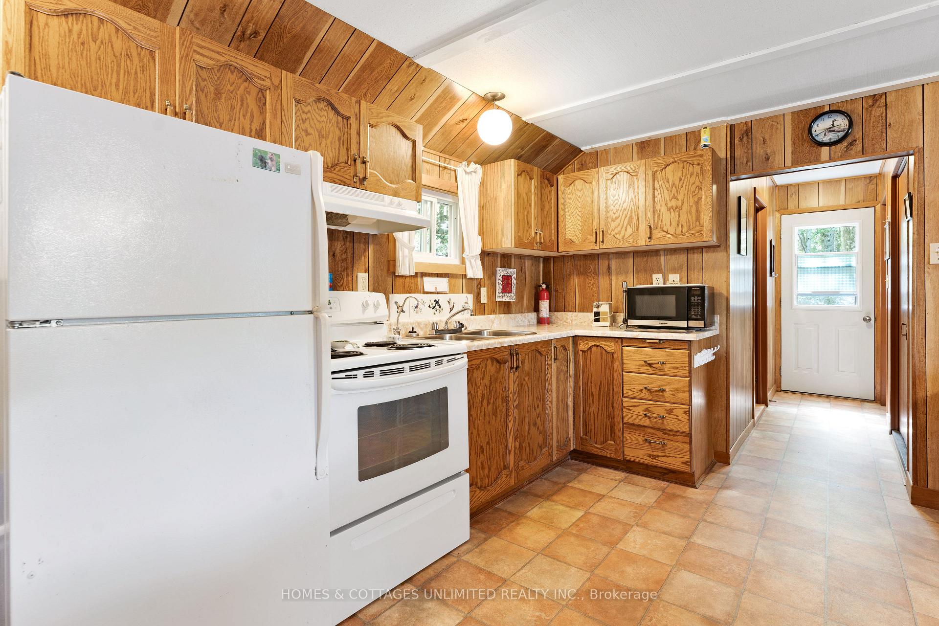 Photo 57 of 1070 Young Lane, Frontenac, Frontenac North — HOMEH