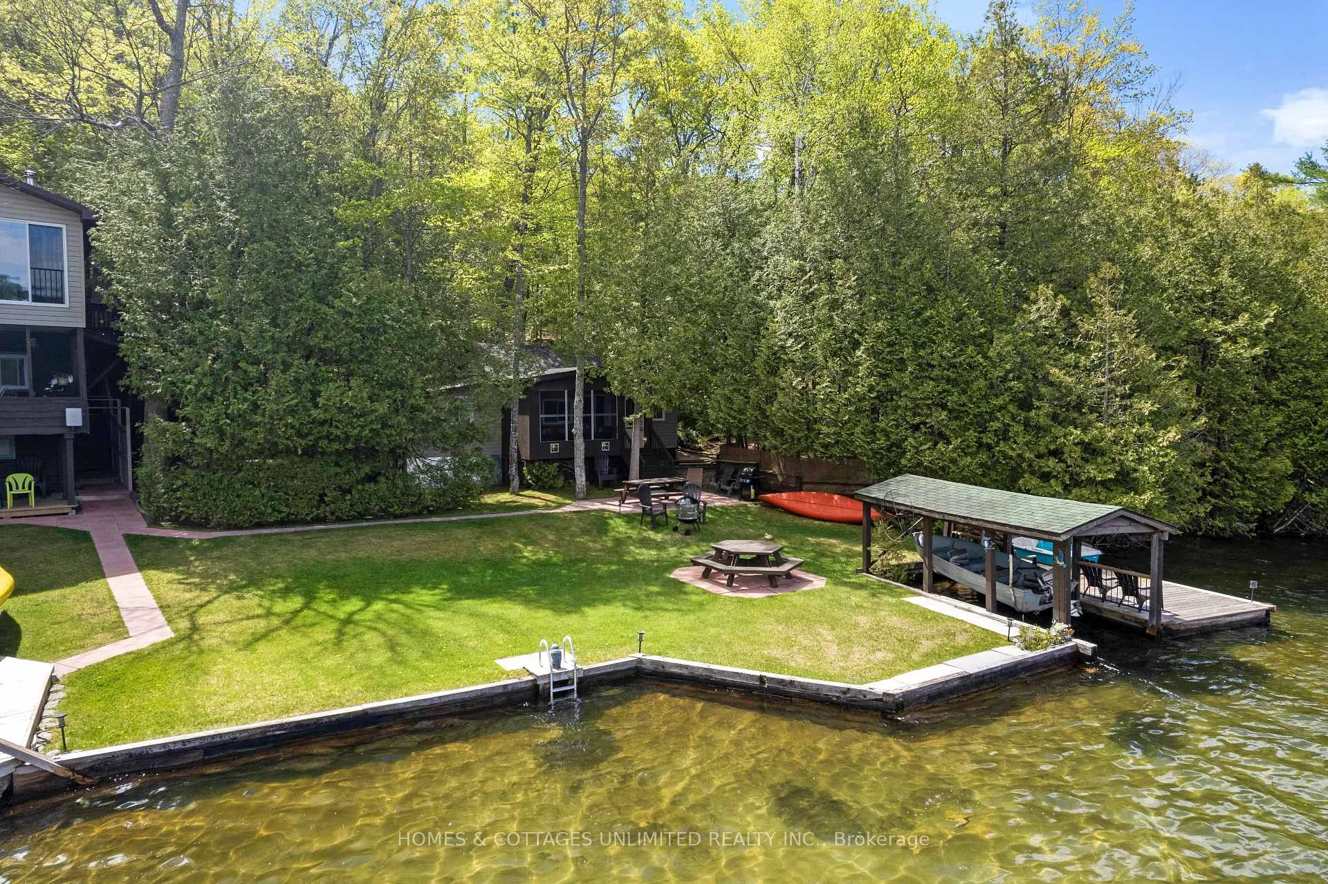 Photo 37 of 1070 Young Lane, Frontenac, Frontenac North — HOMEH