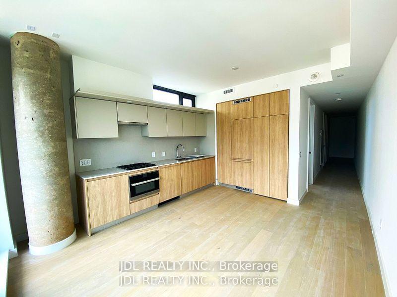 Photo 4 of Unit 1007, 81 Wellesley Street E, Toronto, Church-Yonge Corridor — HOMEH