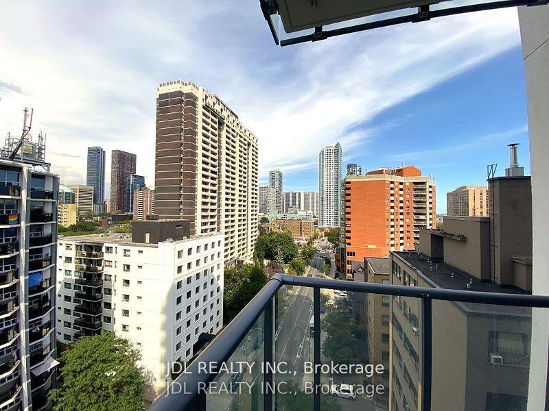 Photo 11 of Unit 1007, 81 Wellesley Street E, Toronto, Church-Yonge Corridor — HOMEH