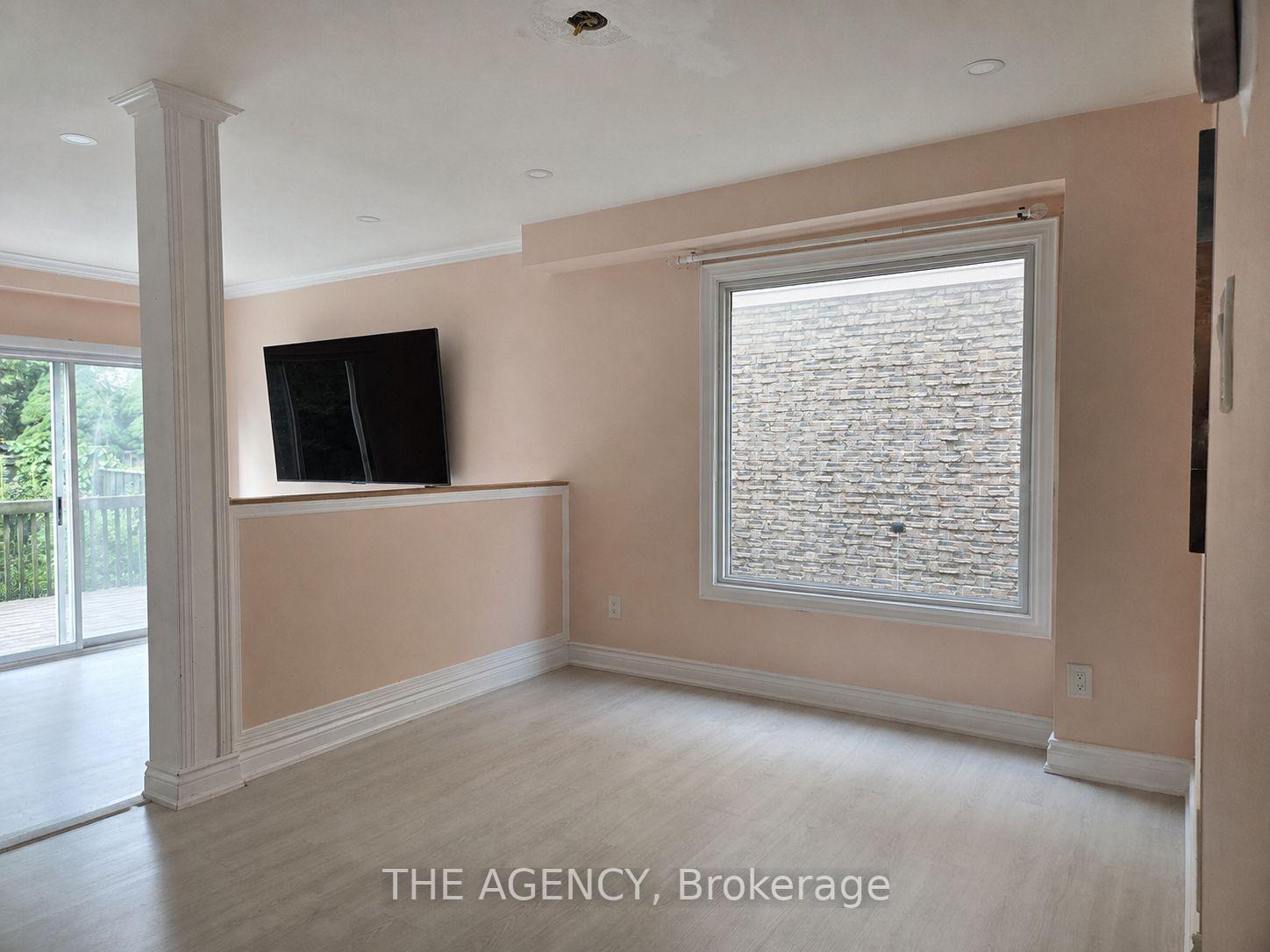 Photo 4 of 107 Reed Drive, Ajax, Central — HOMEH