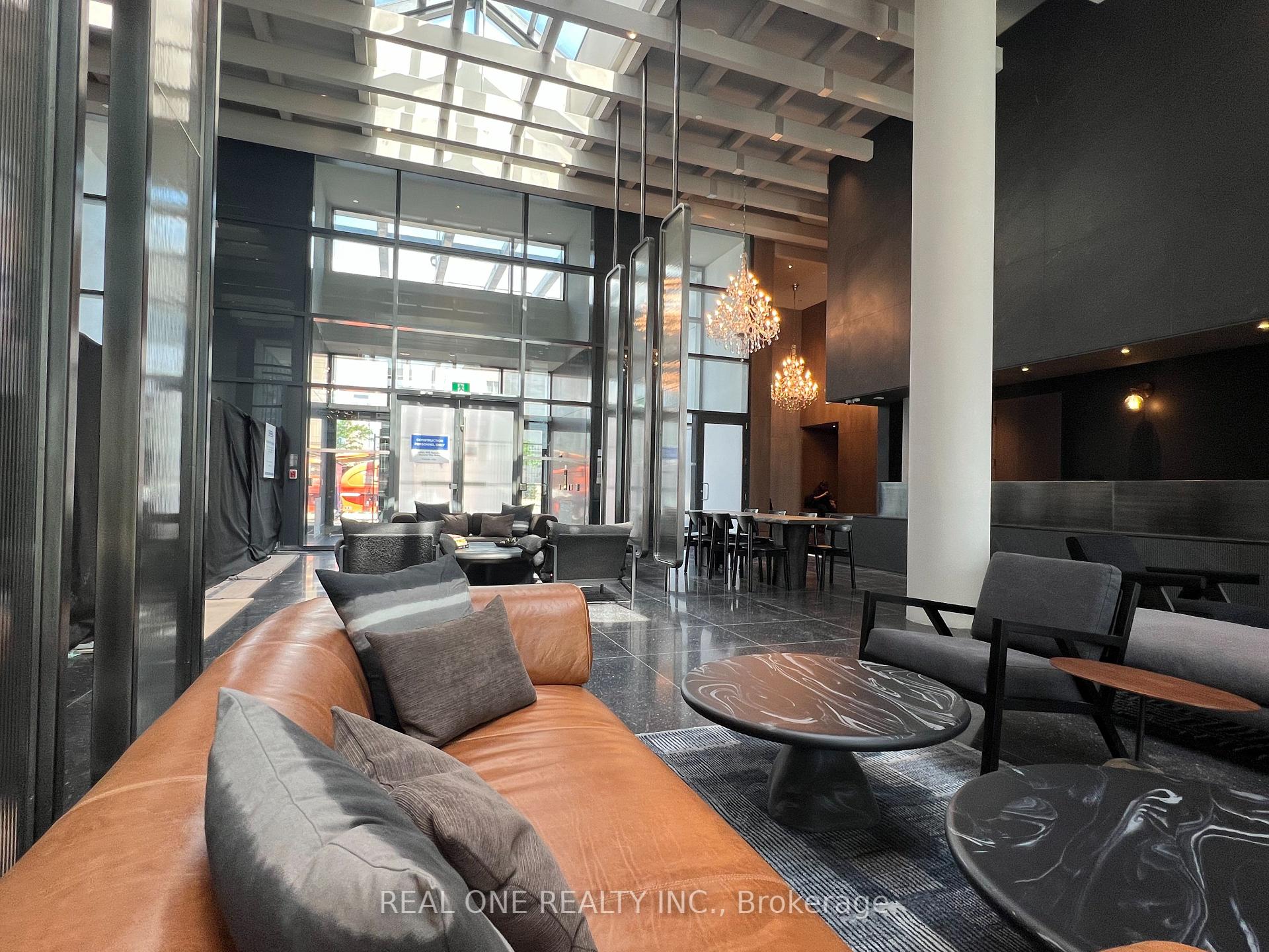 Photo 3 of Unit 3611, 28 Interchange Way, Vaughan, Vaughan Corporate Centre — HOMEH