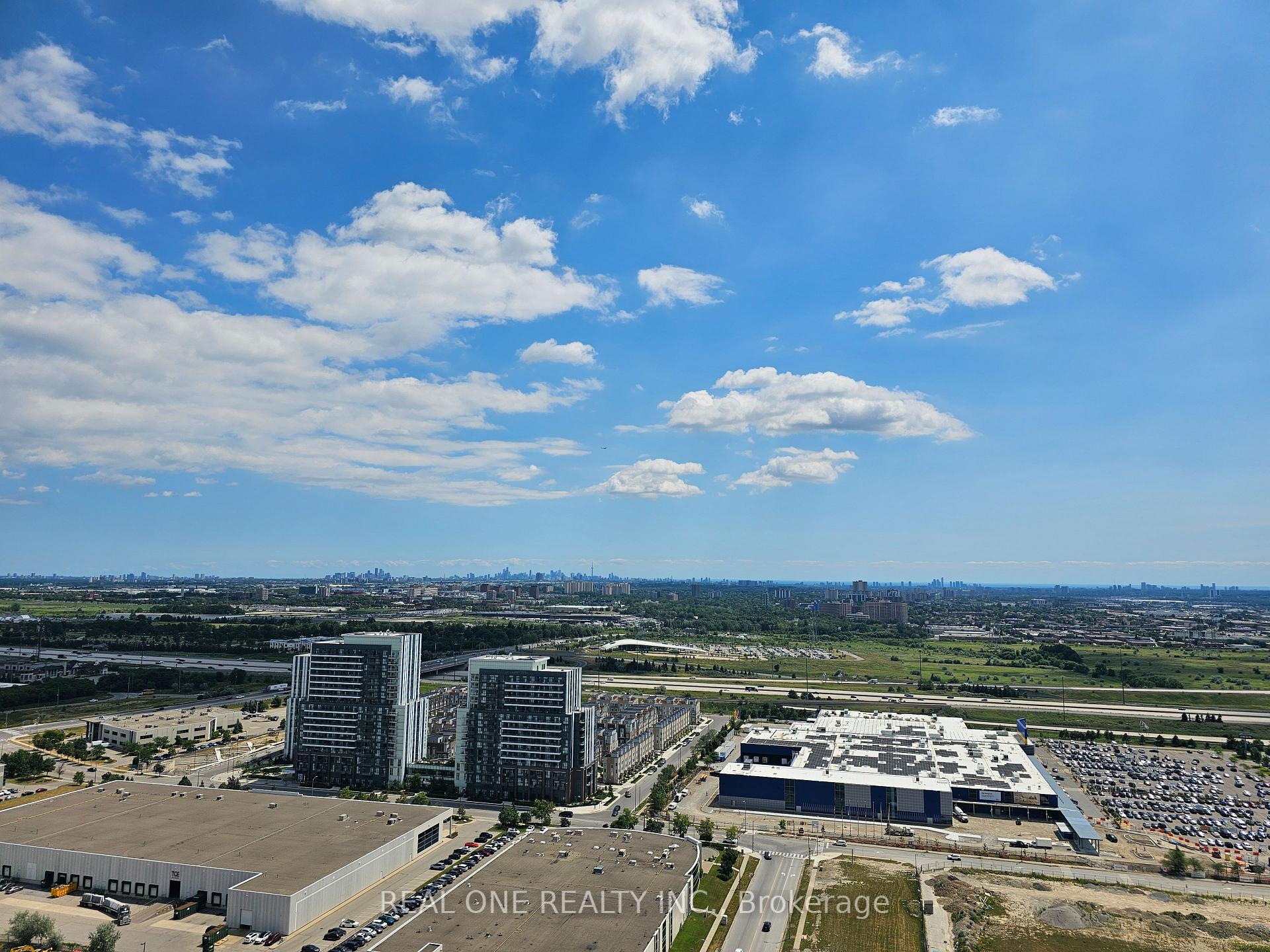 Photo 14 of Unit 3611, 28 Interchange Way, Vaughan, Vaughan Corporate Centre — HOMEH