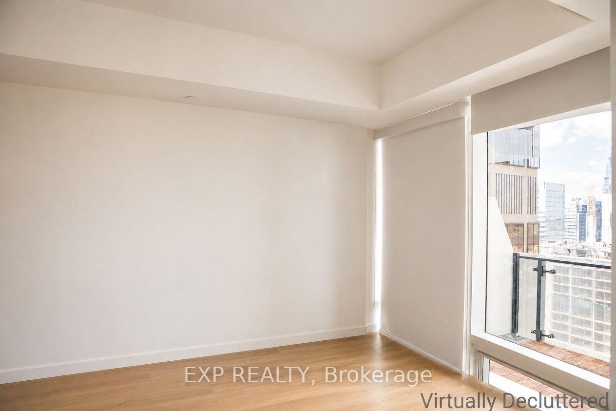 Photo 5 of Unit 2011, 1 Bloor Street E, Toronto, Church-Yonge Corridor — HOMEH