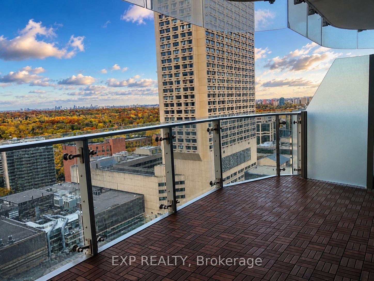 Photo 7 of Unit 2011, 1 Bloor Street E, Toronto, Church-Yonge Corridor — HOMEH