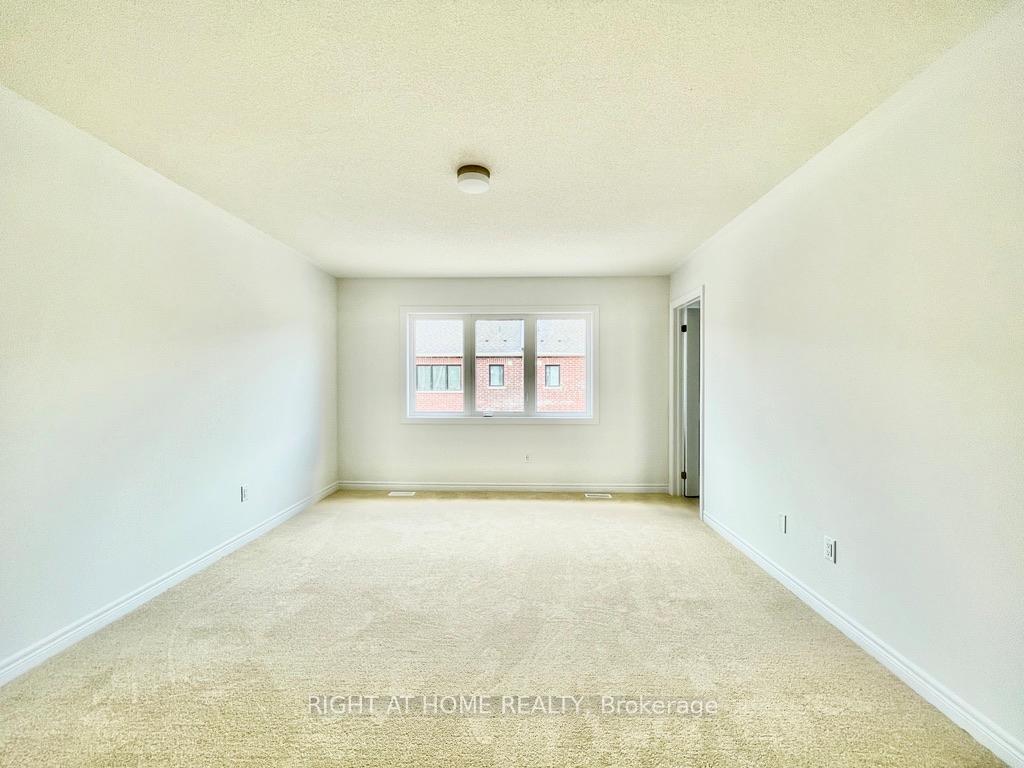 Photo 9 of 67 Milady Crescent, Barrie, Rural Barrie Southeast — HOMEH